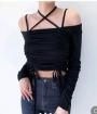 오프숄더끈티셔츠
